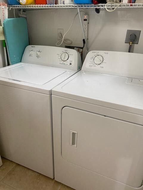 出租: $2,300 (2 贝兹, 2 浴室, 948 平方英尺)