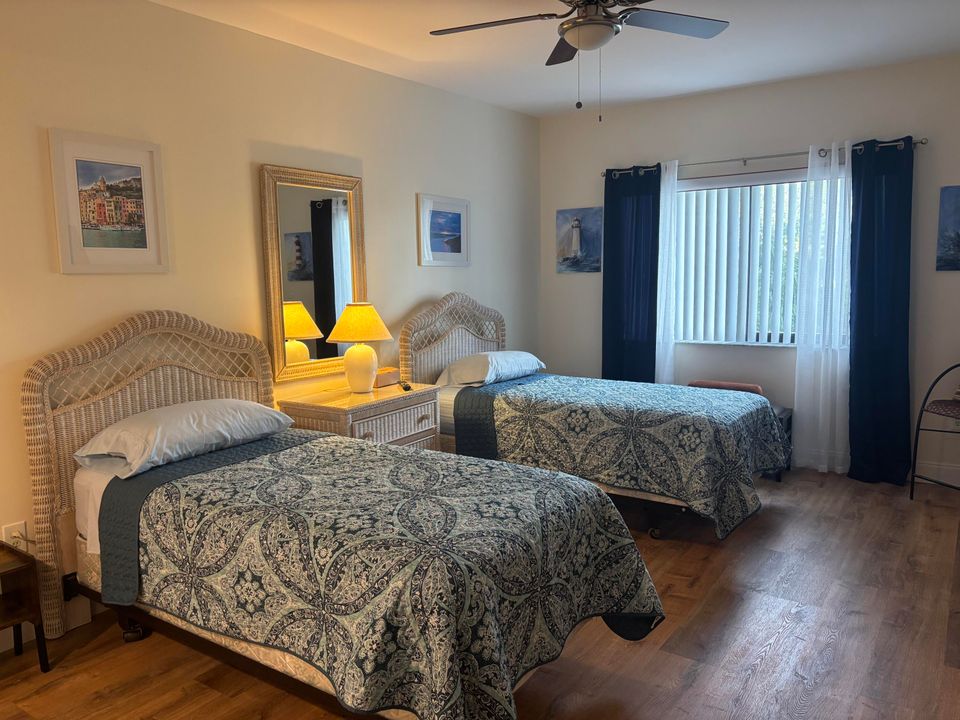 For Rent: $4,200 (2 beds, 2 baths, 1200 Square Feet)