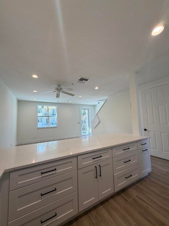 Active With Contract: $599,000 (3 beds, 3 baths, 1908 Square Feet)