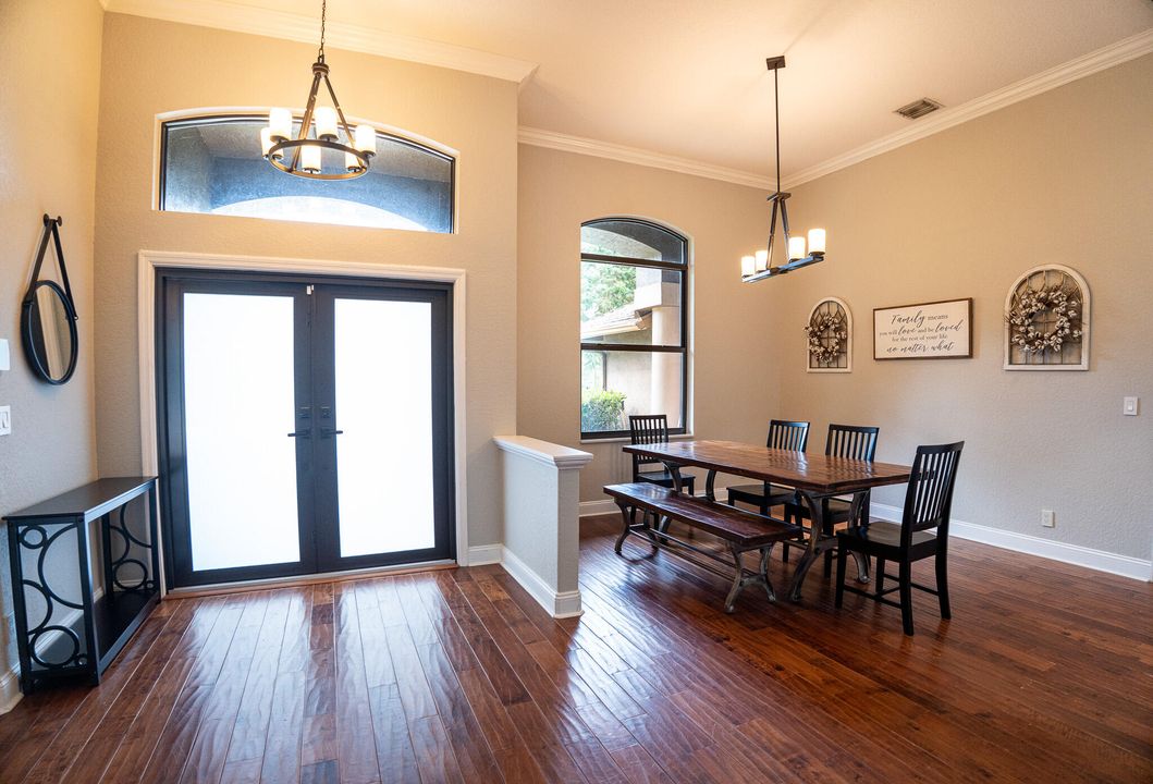 For Sale: $2,199,000 (4 beds, 3 baths, 3402 Square Feet)