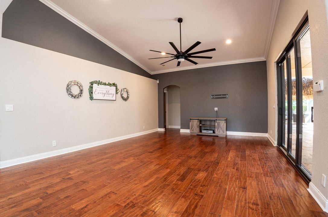 For Sale: $2,199,000 (4 beds, 3 baths, 3402 Square Feet)