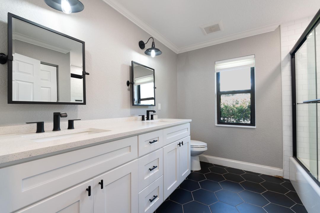 For Sale: $2,199,000 (4 beds, 3 baths, 3402 Square Feet)