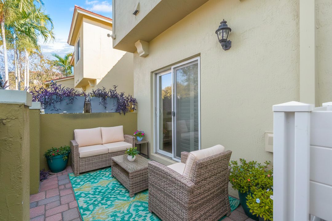 На продажу: $415,000 (3 спален, 2 ванн, 1389 Квадратных фут)