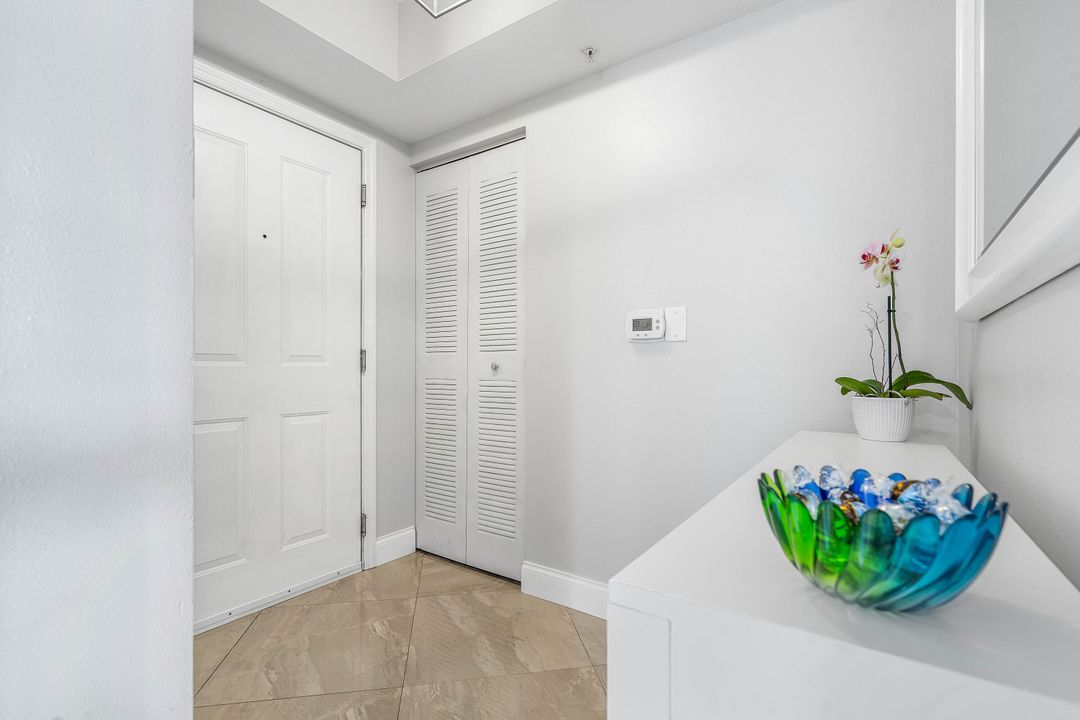 Active With Contract: $5,200 (3 beds, 2 baths, 1390 Square Feet)