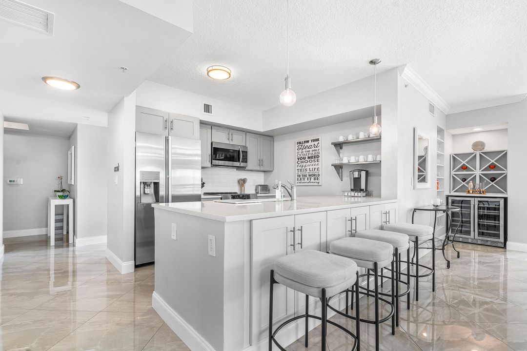 Active With Contract: $5,200 (3 beds, 2 baths, 1390 Square Feet)