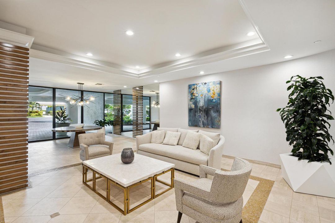 En Venta: $3,295,000 (3 camas, 2 baños, 2550 Pies cuadrados)