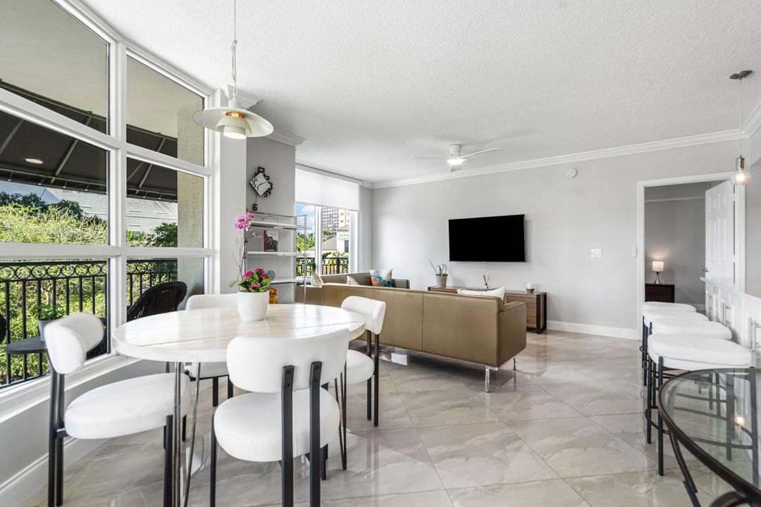 Active With Contract: $5,200 (3 beds, 2 baths, 1390 Square Feet)