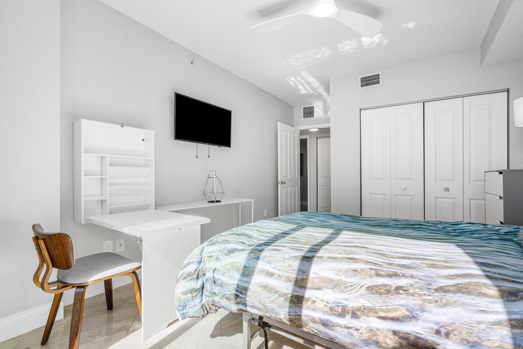 Active With Contract: $5,200 (3 beds, 2 baths, 1390 Square Feet)