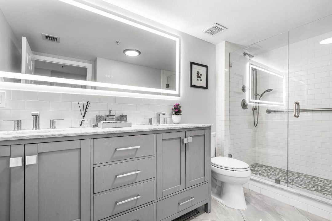 Active With Contract: $5,200 (3 beds, 2 baths, 1390 Square Feet)