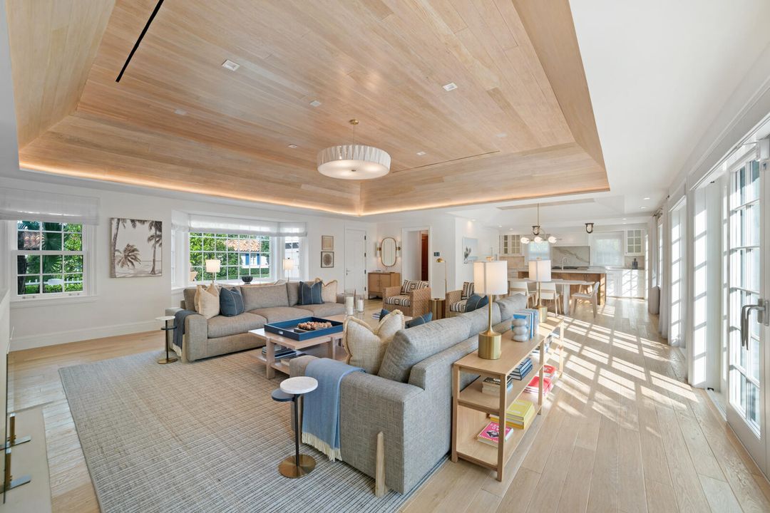 En Venta: $9,950,000 (3 camas, 3 baños, 2551 Pies cuadrados)