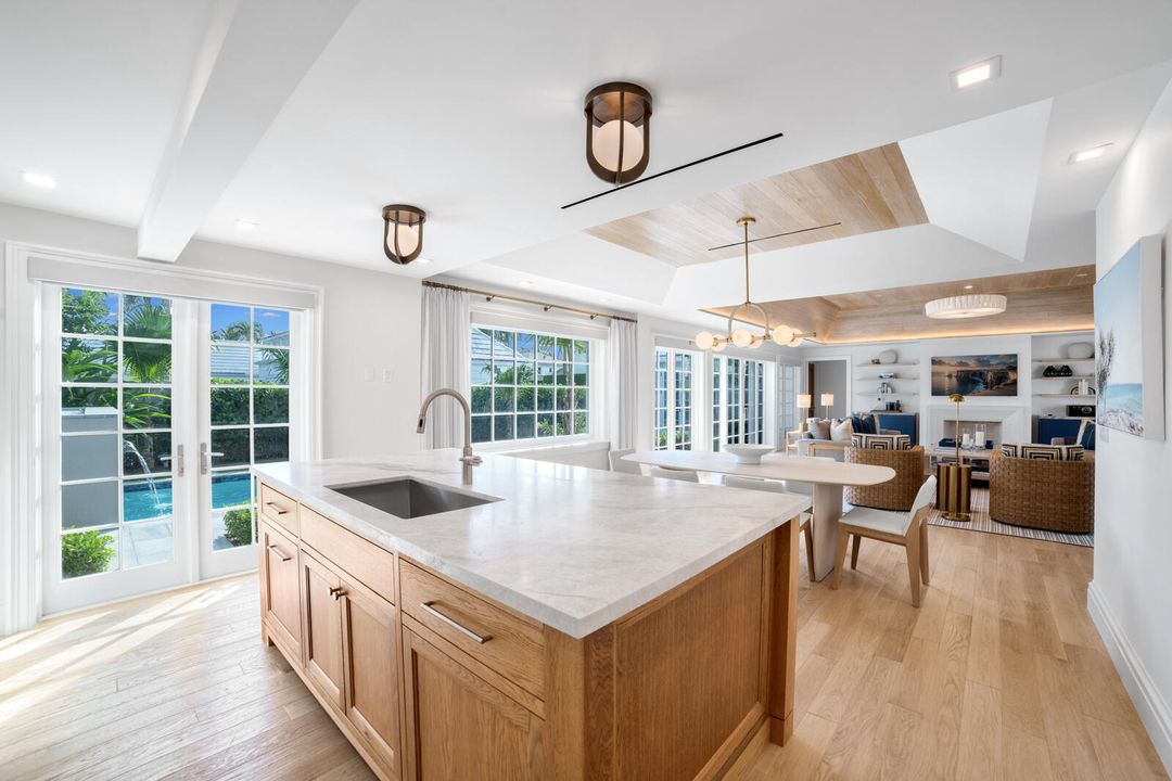 En Venta: $9,950,000 (3 camas, 3 baños, 2551 Pies cuadrados)