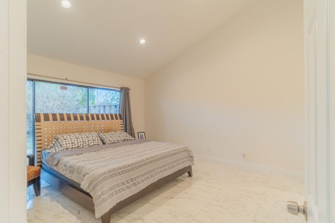 合同活跃: $419,000 (2 贝兹, 2 浴室, 1624 平方英尺)