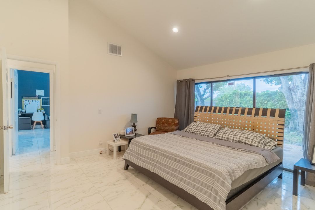 合同活跃: $419,000 (2 贝兹, 2 浴室, 1624 平方英尺)