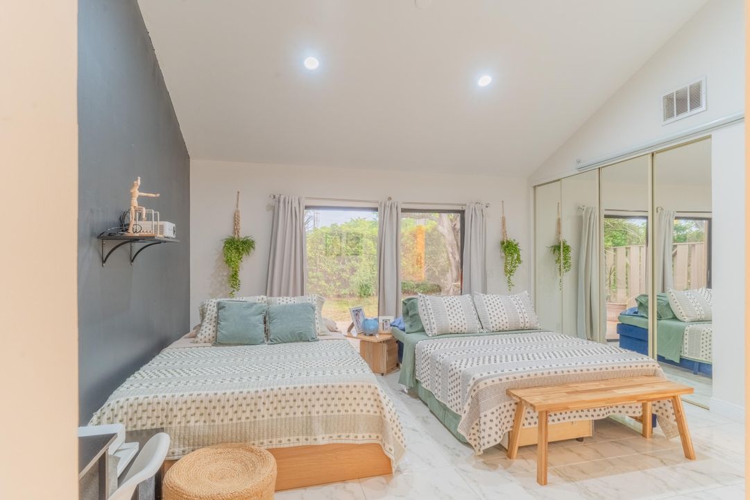 合同活跃: $419,000 (2 贝兹, 2 浴室, 1624 平方英尺)