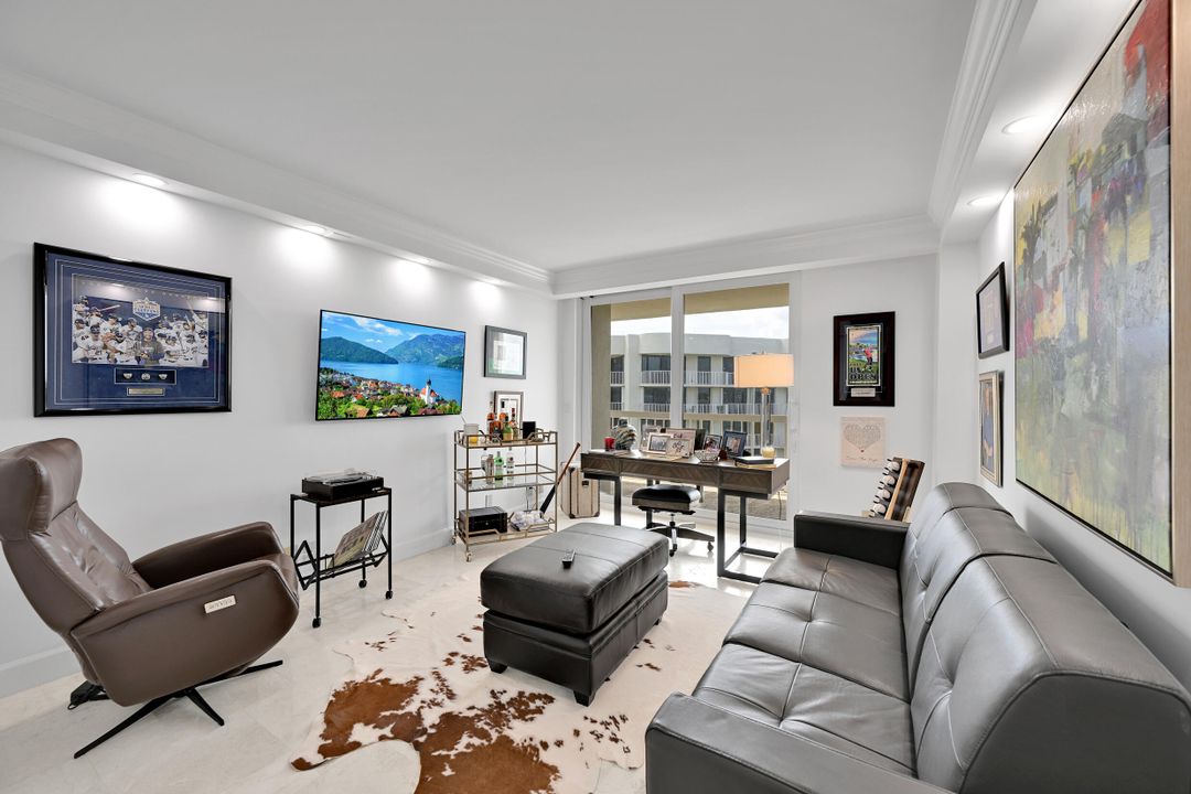 En Venta: $3,295,000 (3 camas, 2 baños, 2550 Pies cuadrados)