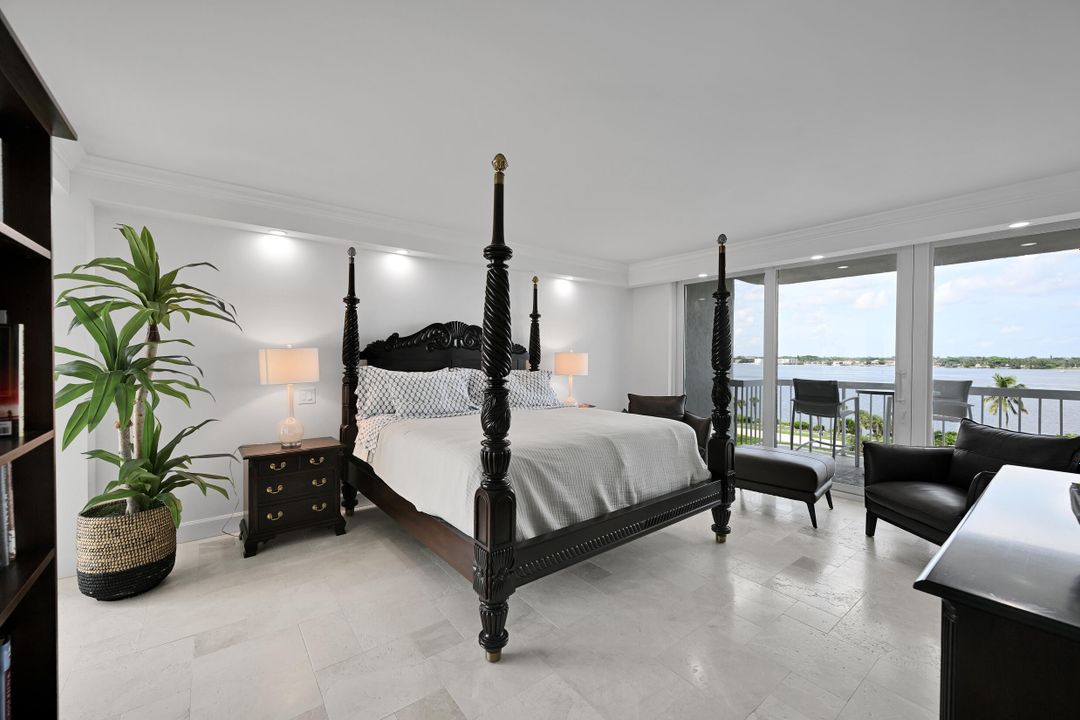 En Venta: $3,295,000 (3 camas, 2 baños, 2550 Pies cuadrados)