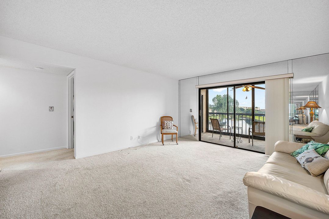 Activo con contrato: $150,000 (2 camas, 2 baños, 1220 Pies cuadrados)