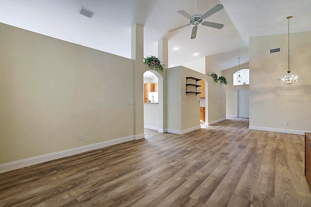 For Sale: $549,500 (3 beds, 2 baths, 1910 Square Feet)