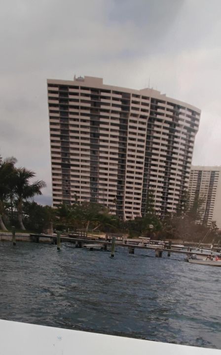 En Venta: $459,900 (2 camas, 2 baños, 1235 Pies cuadrados)