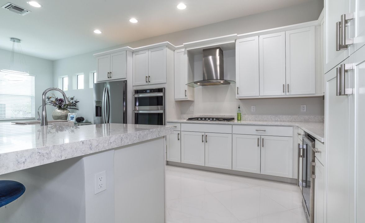 For Rent: $4,100 (4 beds, 3 baths, 2485 Square Feet)