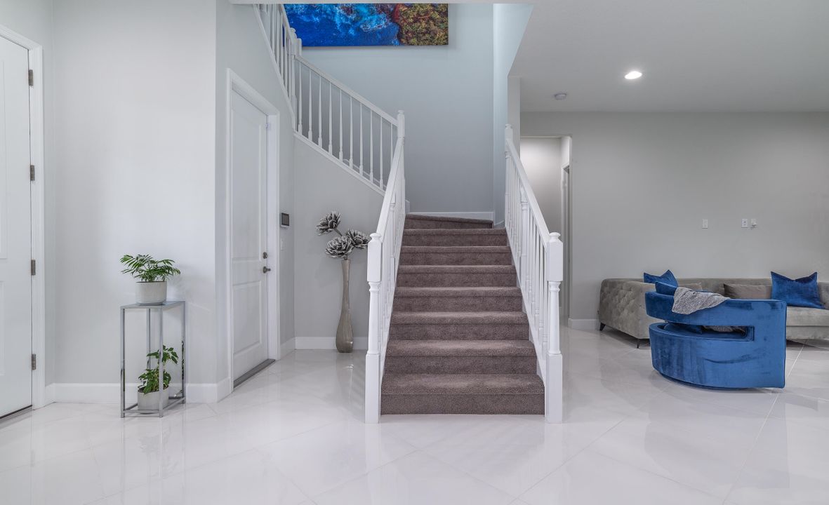 For Rent: $4,100 (4 beds, 3 baths, 2485 Square Feet)