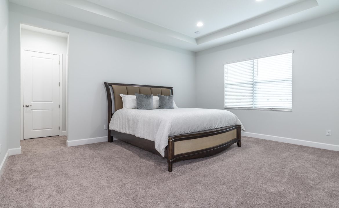 For Rent: $4,100 (4 beds, 3 baths, 2485 Square Feet)