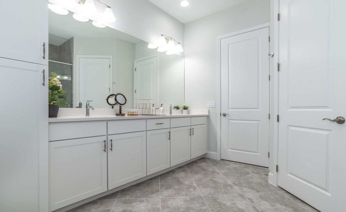 For Rent: $4,100 (4 beds, 3 baths, 2485 Square Feet)