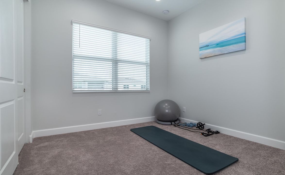 For Rent: $4,100 (4 beds, 3 baths, 2485 Square Feet)