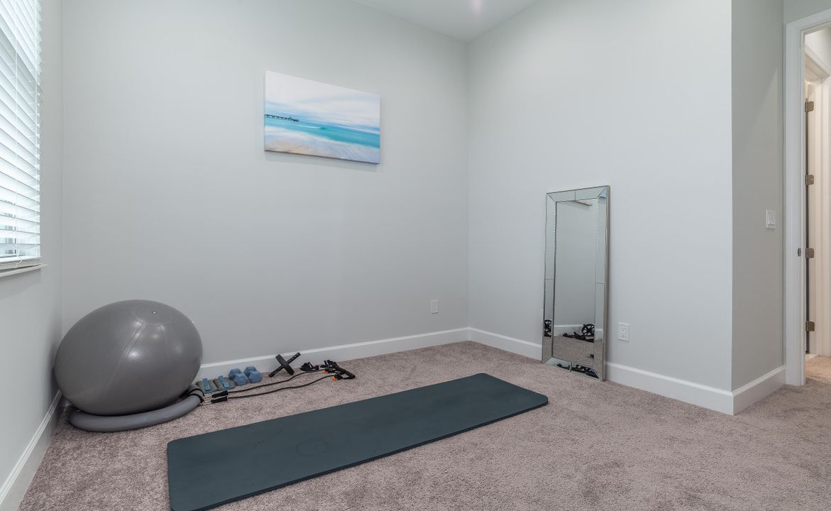 For Rent: $4,100 (4 beds, 3 baths, 2485 Square Feet)