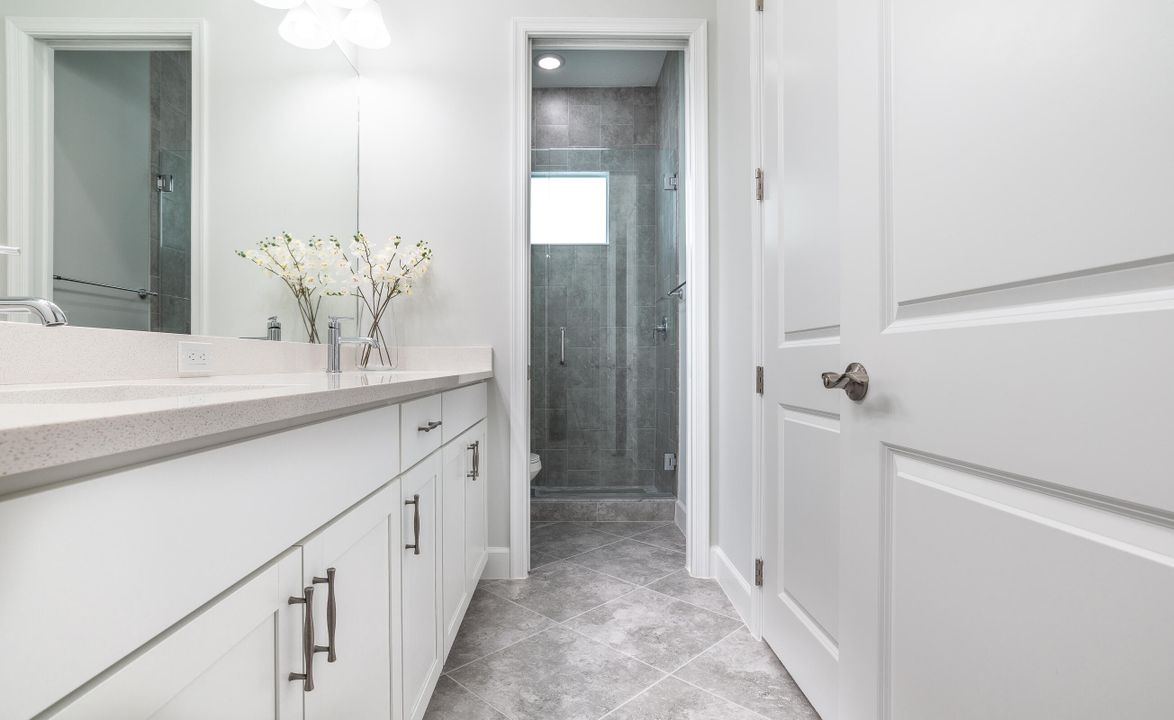 For Rent: $4,100 (4 beds, 3 baths, 2485 Square Feet)