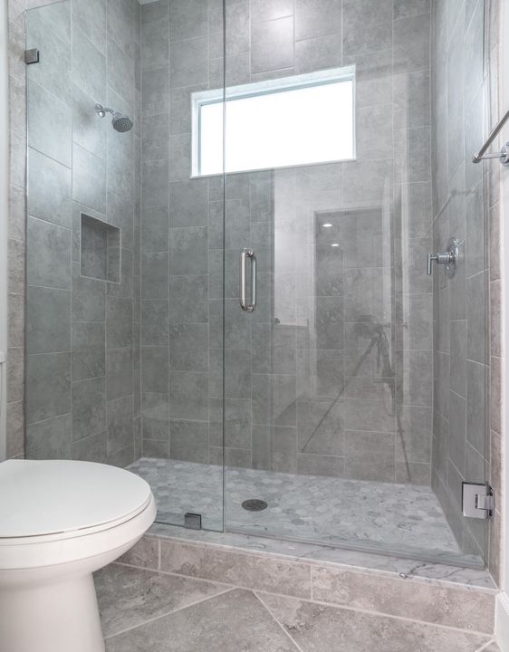 For Rent: $4,100 (4 beds, 3 baths, 2485 Square Feet)