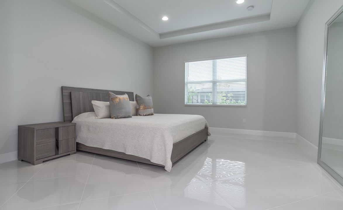 For Rent: $4,100 (4 beds, 3 baths, 2485 Square Feet)