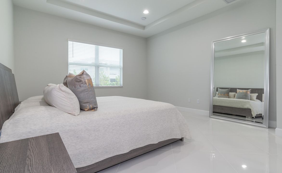 For Rent: $4,100 (4 beds, 3 baths, 2485 Square Feet)