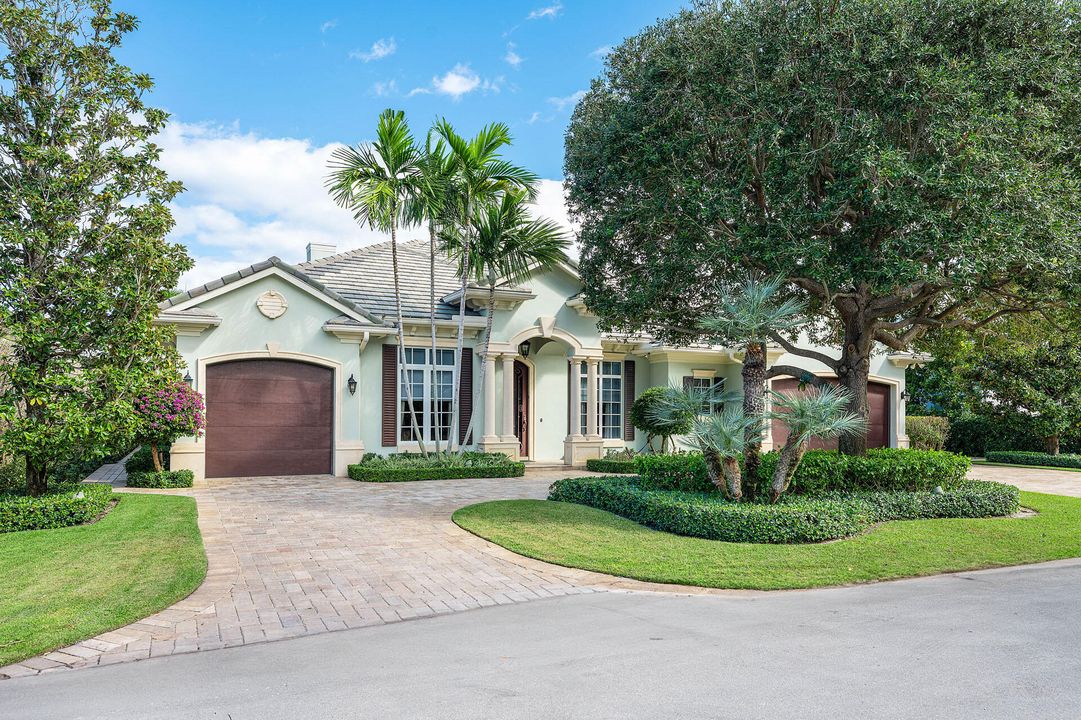 For Sale: $6,450,000 (4 beds, 4 baths, 4148 Square Feet)