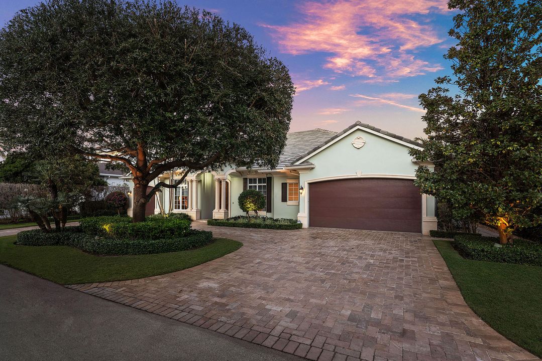 For Sale: $6,450,000 (4 beds, 4 baths, 4148 Square Feet)