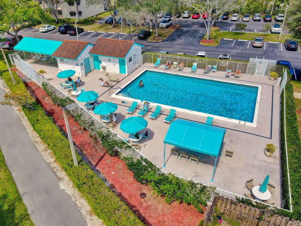 For Rent: $1,750 (2 beds, 2 baths, 1049 Square Feet)