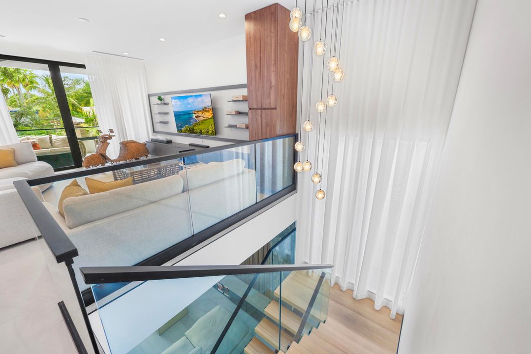 For Sale: $2,875,000 (4 beds, 4 baths, 3448 Square Feet)