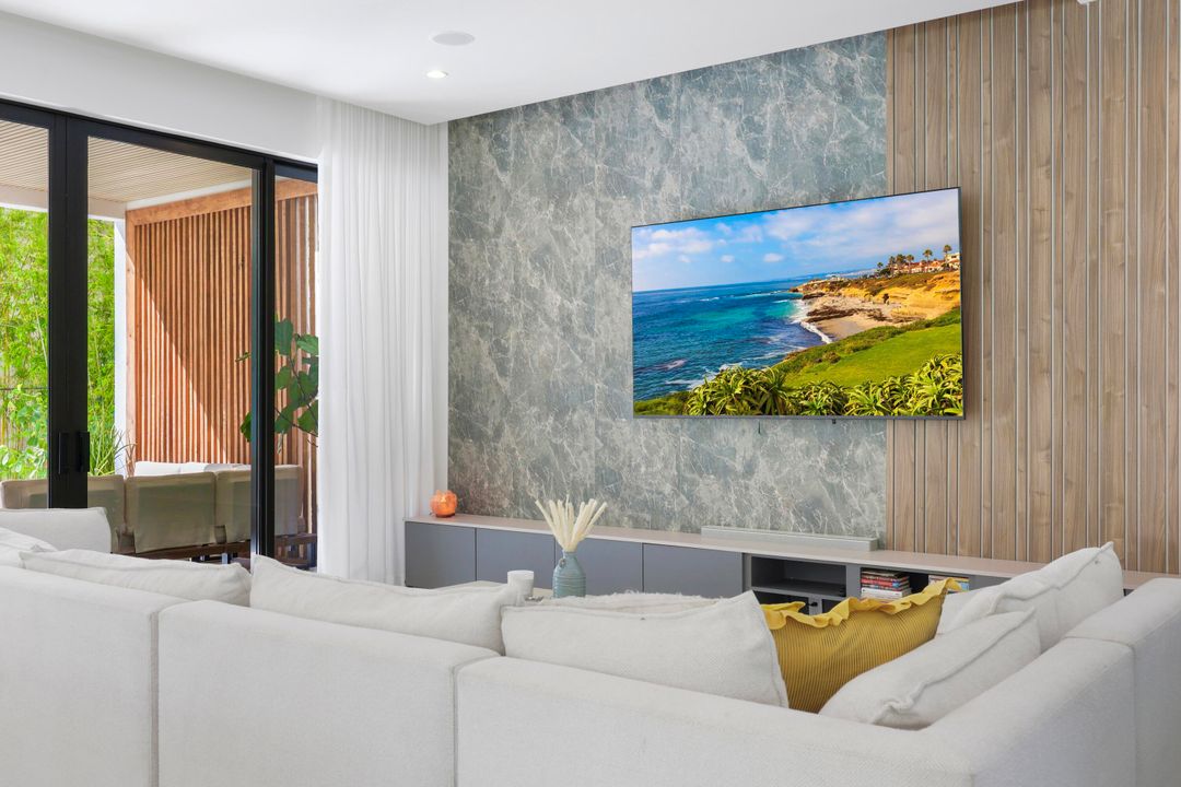 For Sale: $2,875,000 (4 beds, 4 baths, 3448 Square Feet)