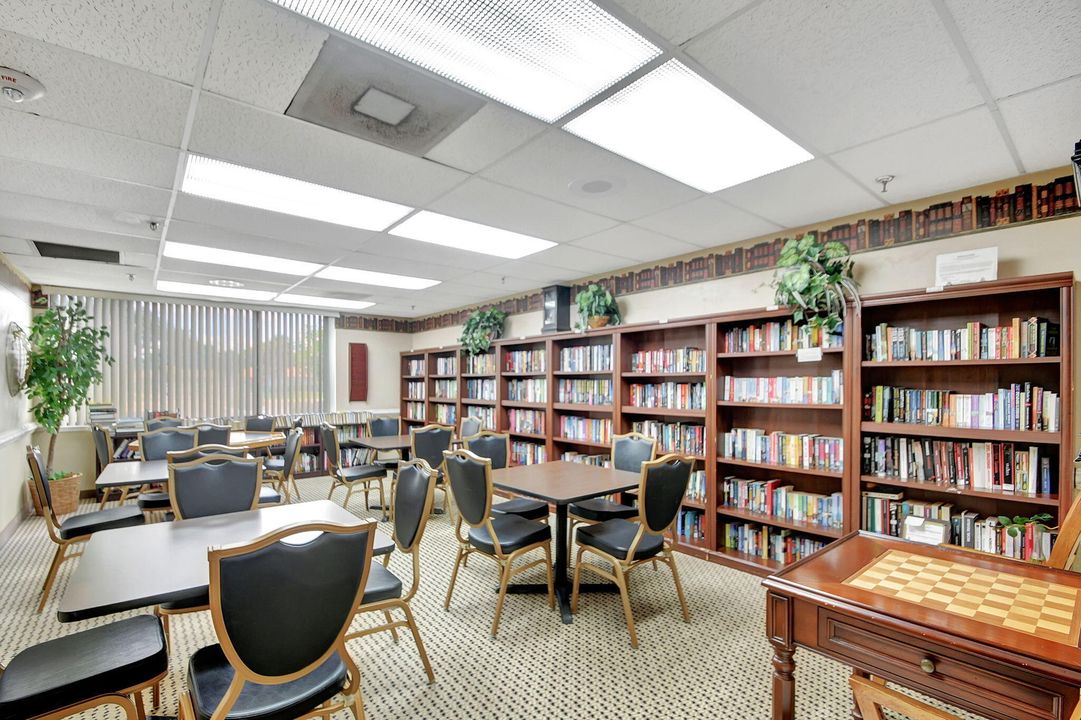 For Rent: $1,750 (2 beds, 2 baths, 1049 Square Feet)