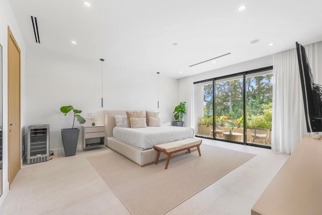 For Sale: $2,875,000 (4 beds, 4 baths, 3448 Square Feet)