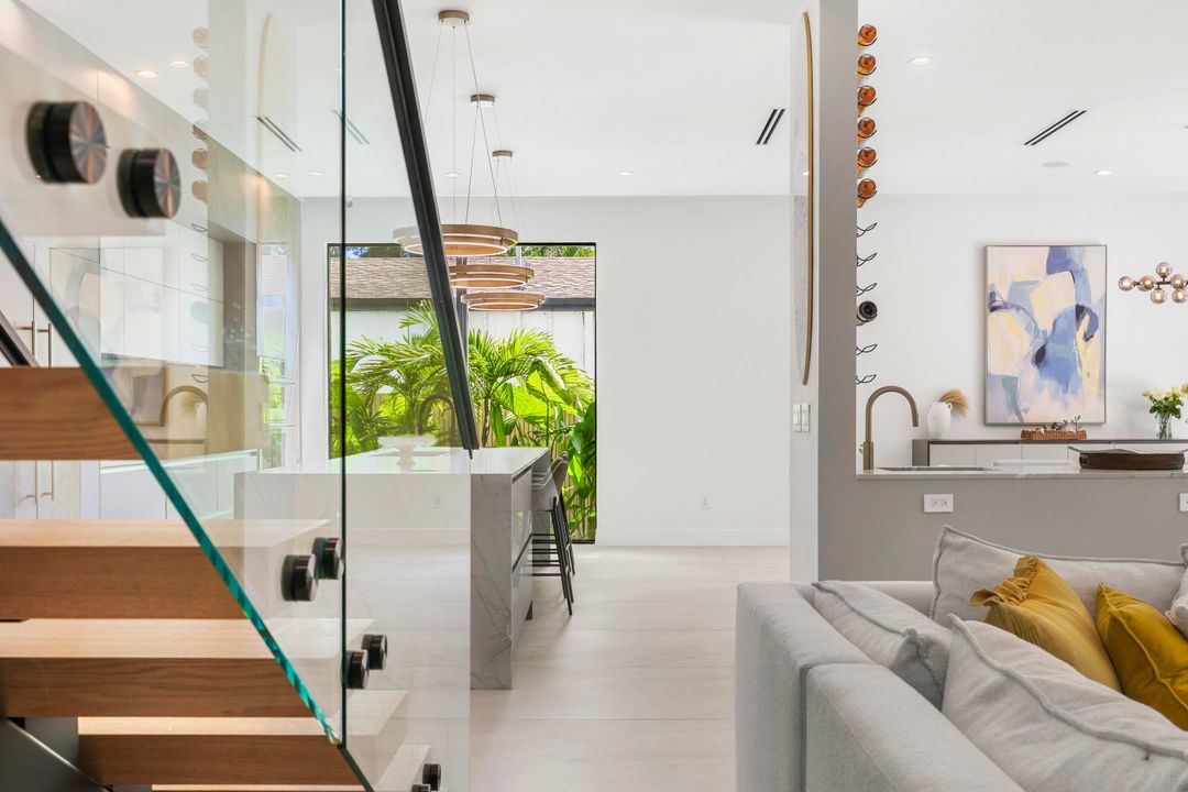 For Sale: $2,875,000 (4 beds, 4 baths, 3448 Square Feet)