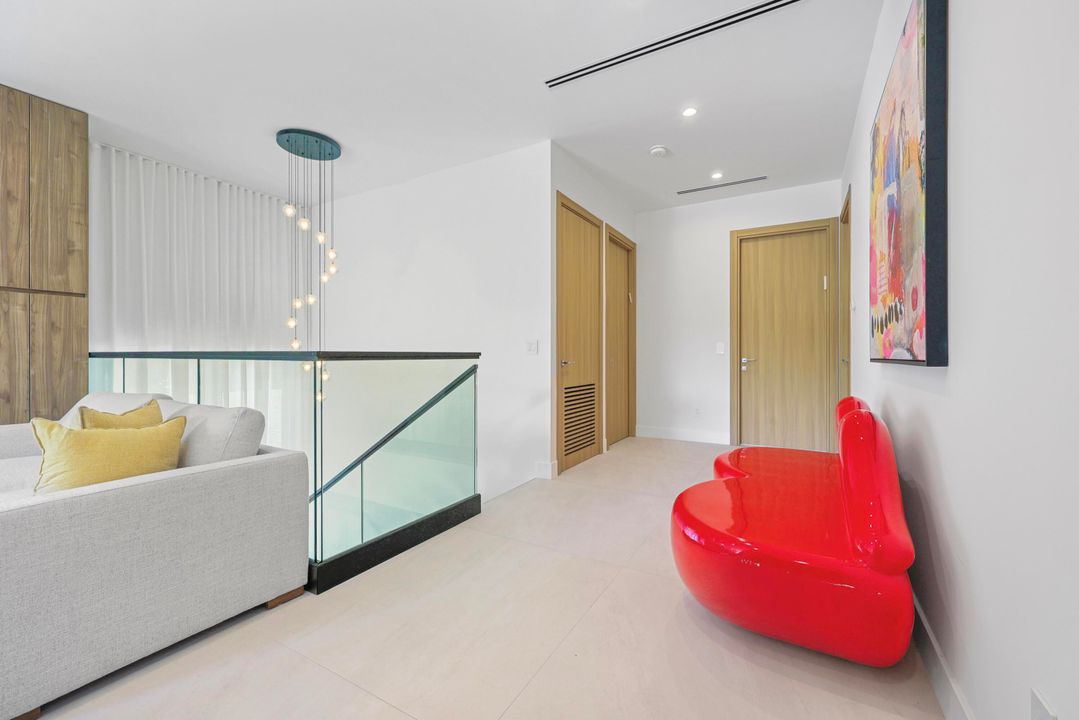 For Sale: $2,875,000 (4 beds, 4 baths, 3448 Square Feet)