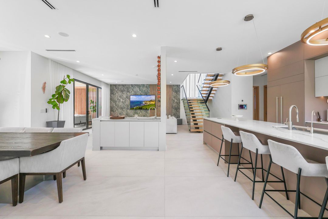 For Sale: $2,875,000 (4 beds, 4 baths, 3448 Square Feet)