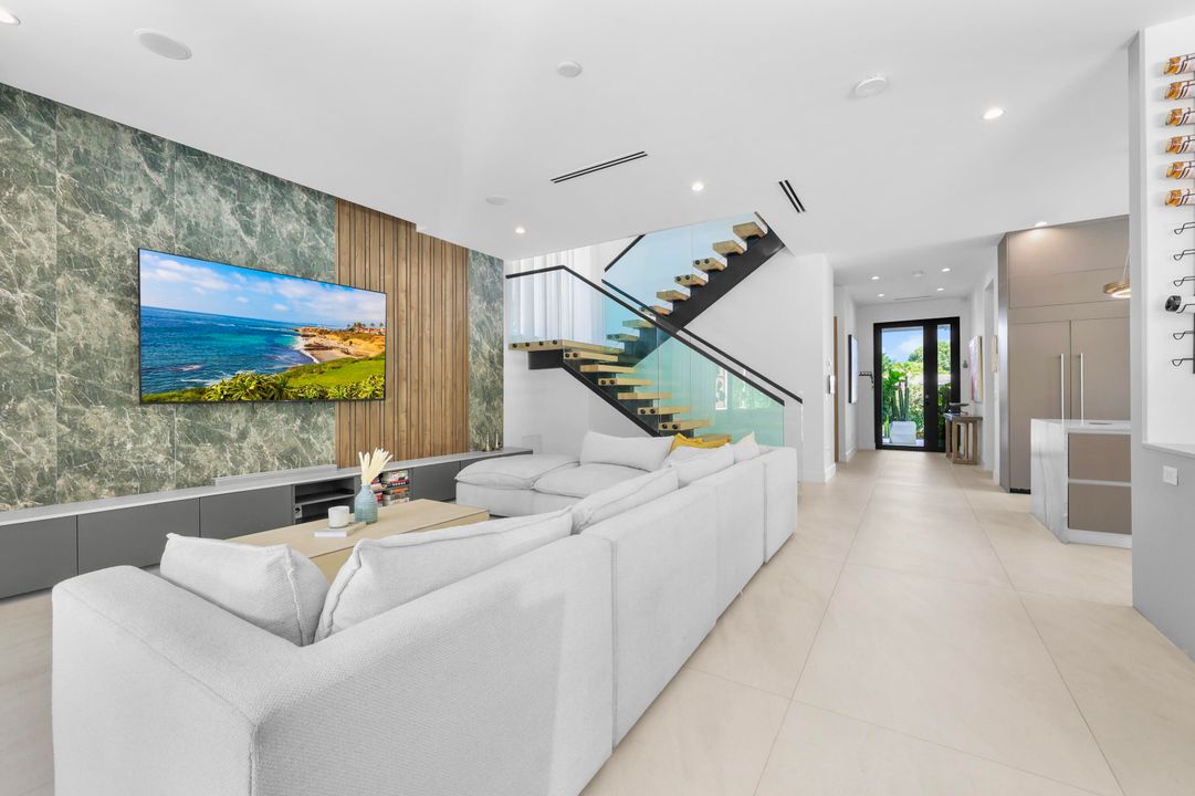 For Sale: $2,875,000 (4 beds, 4 baths, 3448 Square Feet)