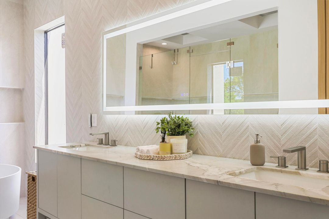 For Sale: $2,875,000 (4 beds, 4 baths, 3448 Square Feet)