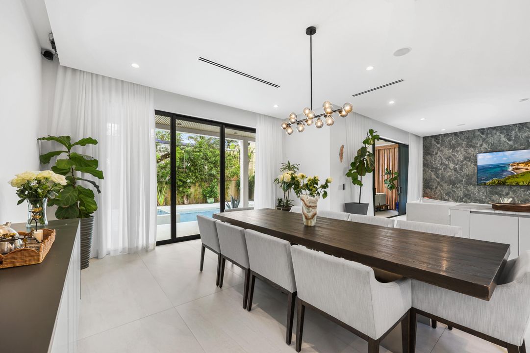 For Sale: $2,875,000 (4 beds, 4 baths, 3448 Square Feet)