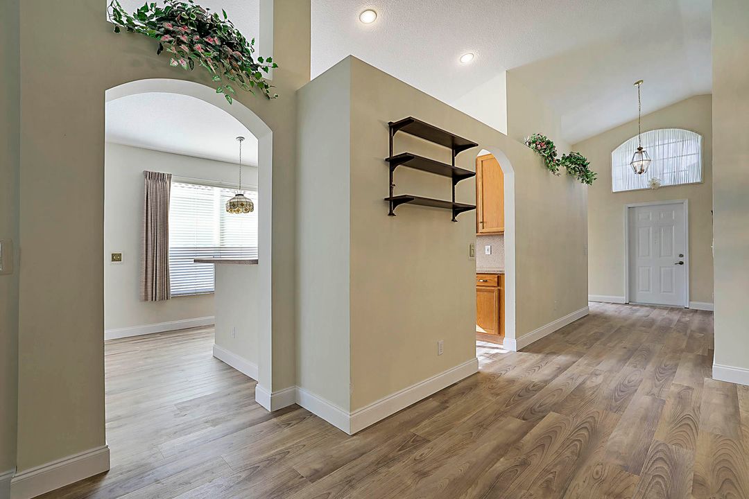 For Sale: $549,500 (3 beds, 2 baths, 1910 Square Feet)
