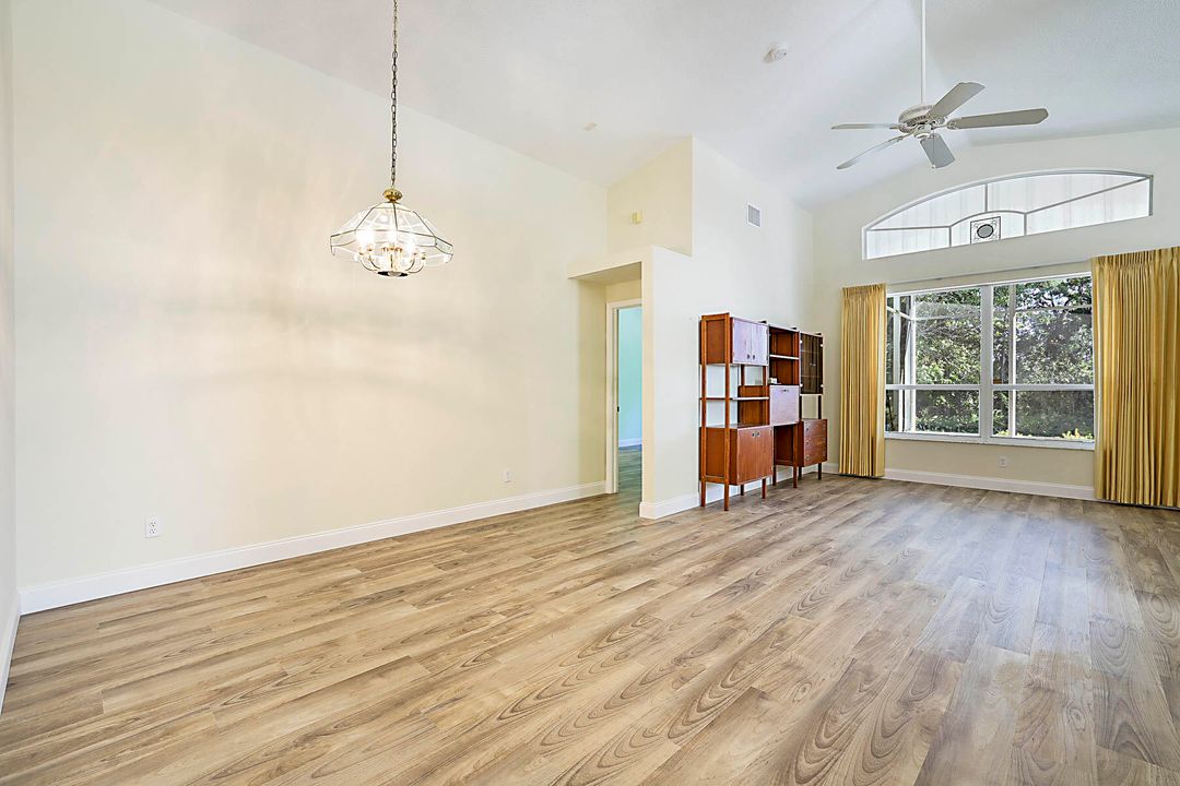 For Sale: $549,500 (3 beds, 2 baths, 1910 Square Feet)