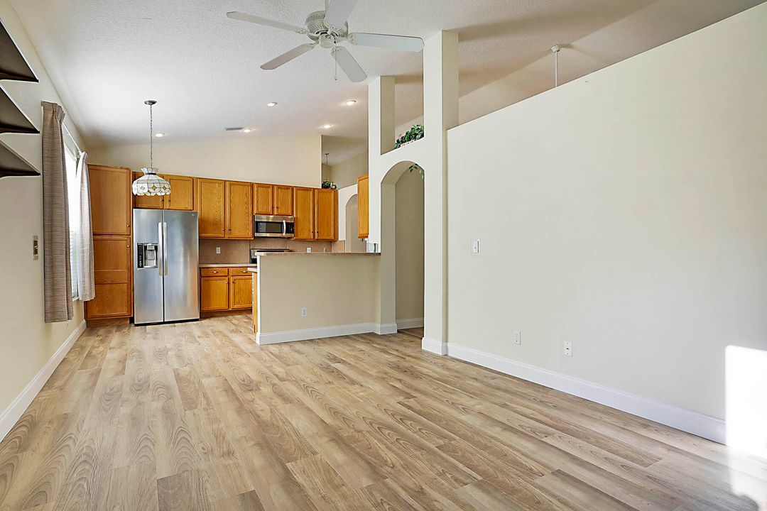 For Sale: $549,500 (3 beds, 2 baths, 1910 Square Feet)
