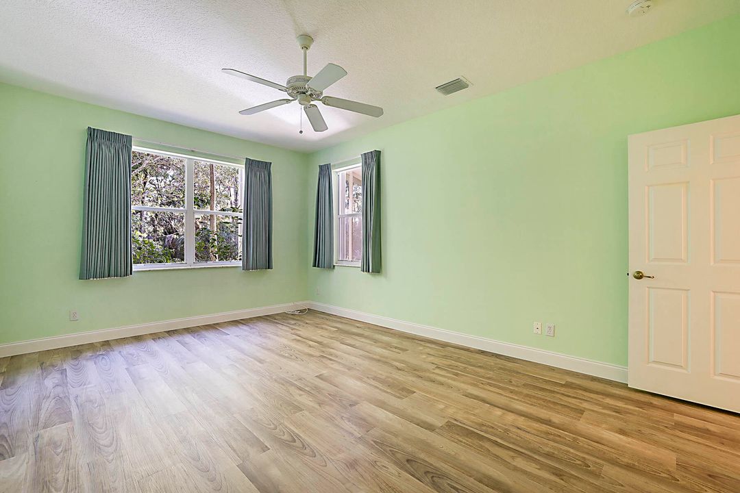 For Sale: $549,500 (3 beds, 2 baths, 1910 Square Feet)